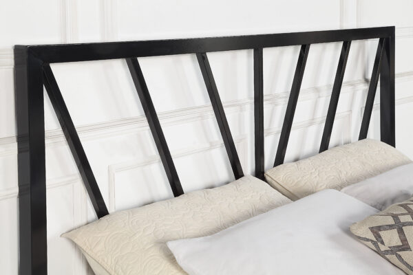 H15761132697a42858205bb0127d0450ax Black Metal Bed Frame