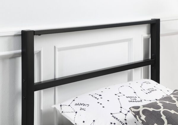 H9760da65aabd4ee8a2a17e9c4e780676G Steel Tube Frame Home Beds